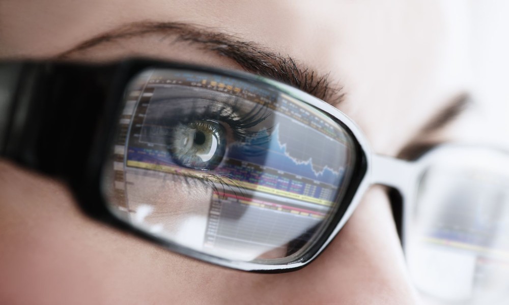 5 Eyeglass Lens Service Benefits You Can’t Ignore